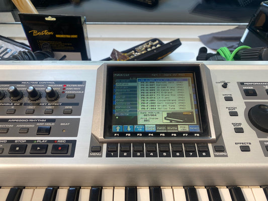 Roland Fantom X6