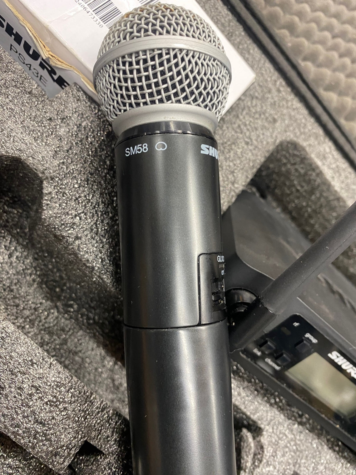 Shure GLXD24/SM58 langaton käsimikrofonijärjestelmä