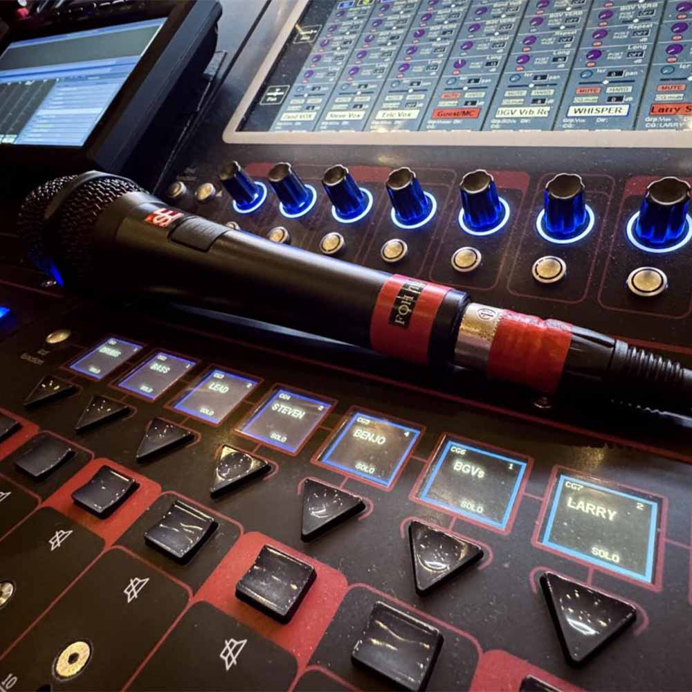sE Electronics V7PTT Push To Talk Microphone