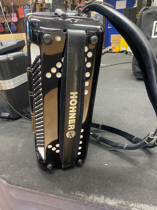 Hohner Atlantic IV N De Luxe