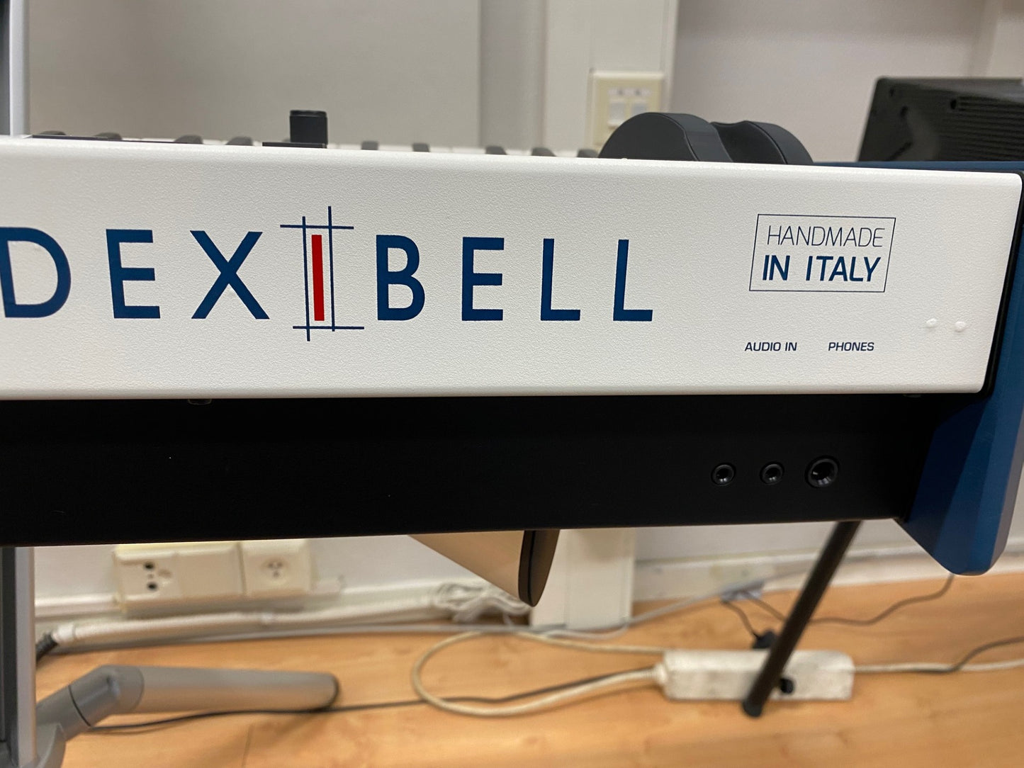 Dexibell S4 Stage Piano Käsintehty Italia