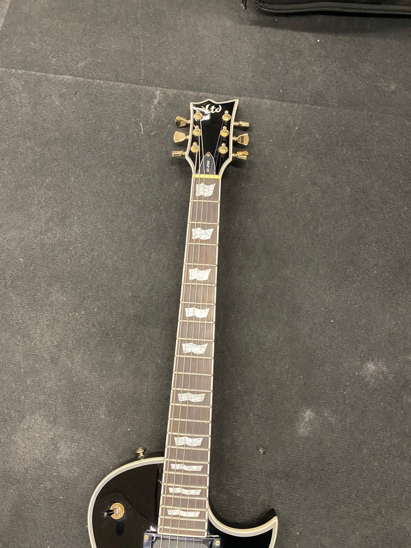 ESP LTD EC-256 Black Sähkökitara uudenveroinen