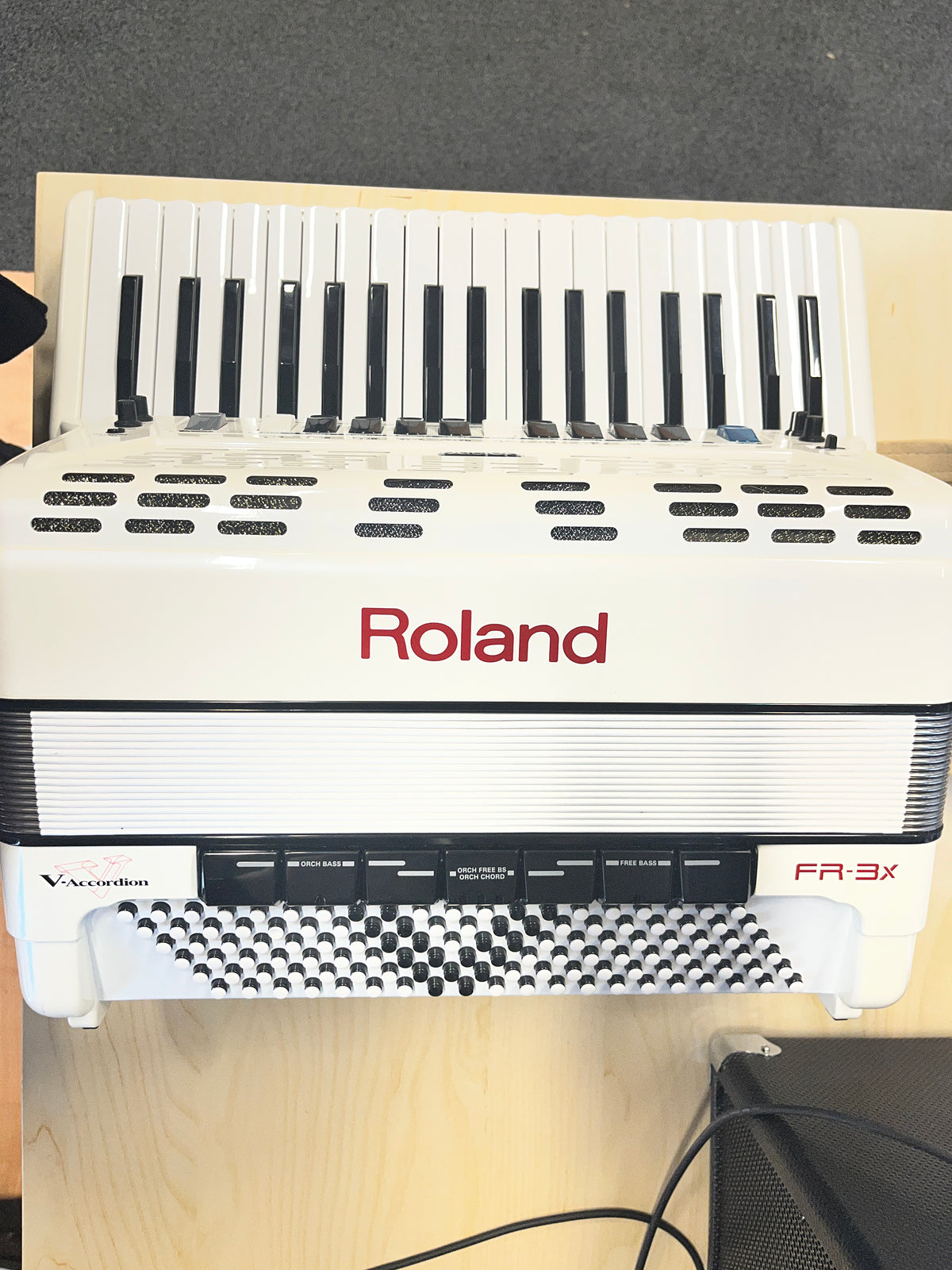 Roland FR-3X digiharmonikka (uudempi 3X-versio)