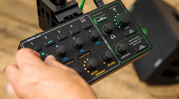 Mackie ShowBox Battery Powered All-In-One Performance Rig With Mix Control