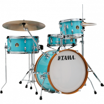 Tama Club Jam Aqua Blue telineillä ja tuolilla