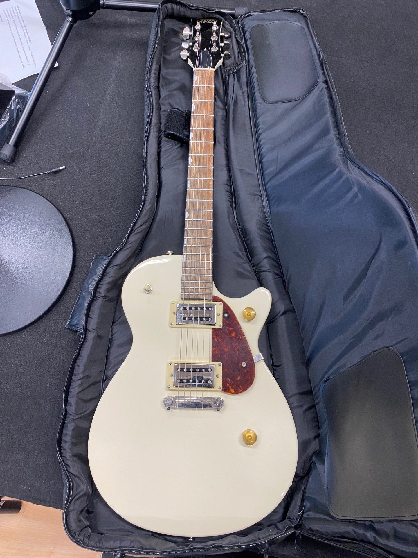 Gretsch G2210 Streamliner Junior Jet Club GIGBAG PUSSILLA